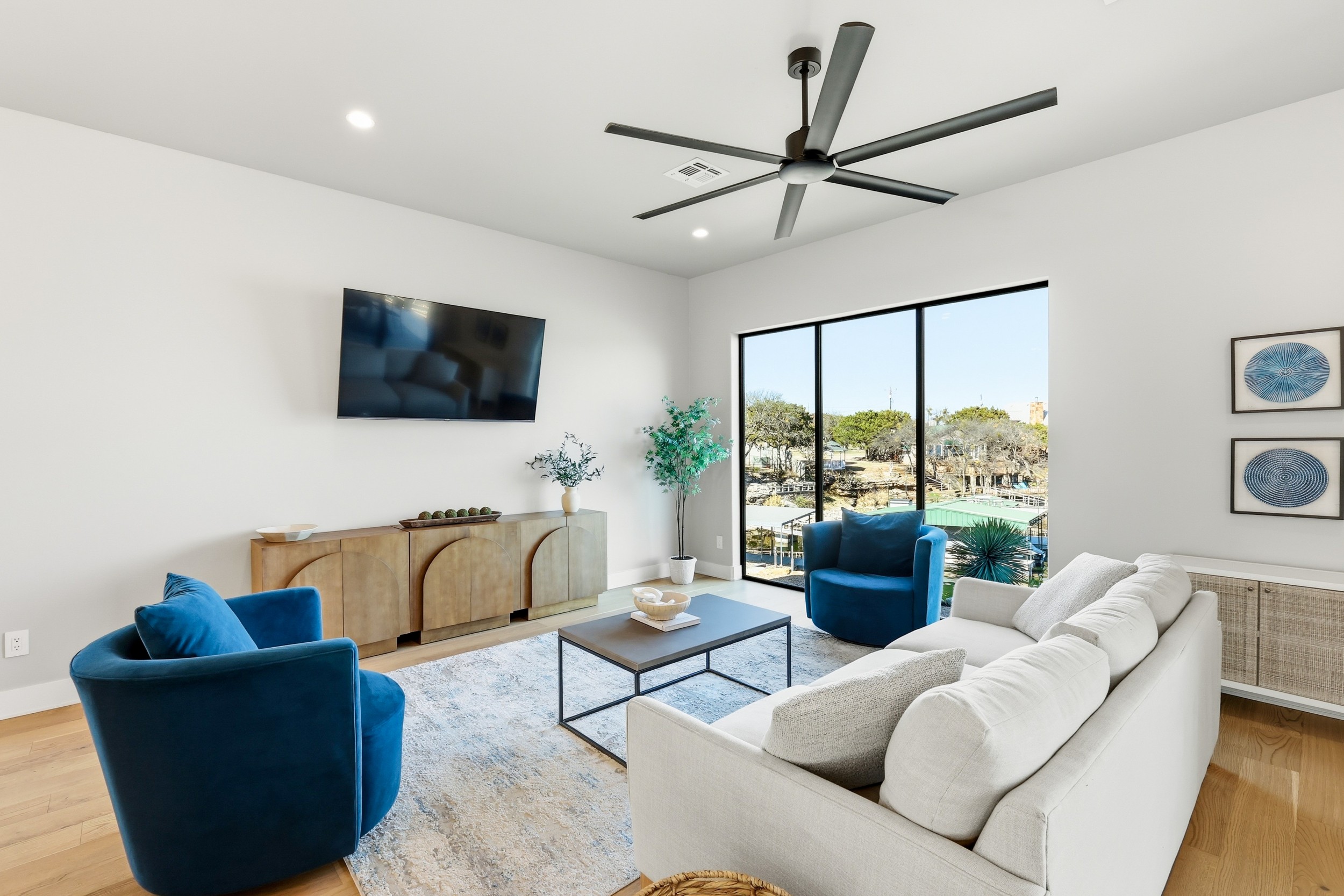 7 Breakwater Bnd RESHOOT FINAL-2 (1)